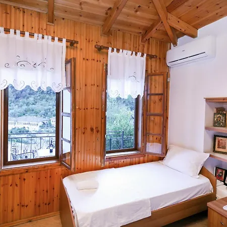 Dd 2 Bed and breakfast Berat