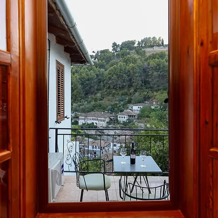 Dd 2 3* Μπεράτ