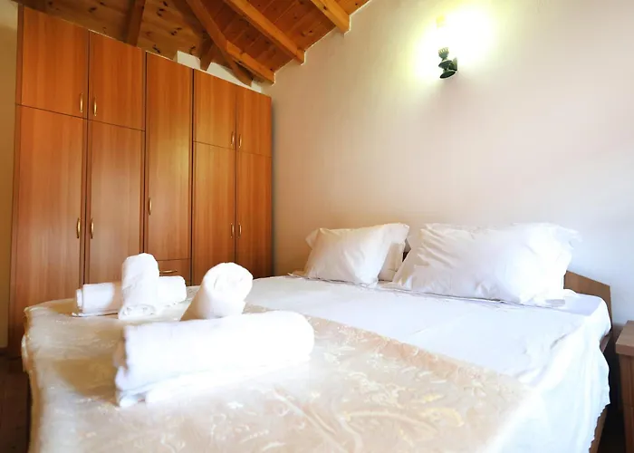 Dd 2 Bed & Breakfast Berat